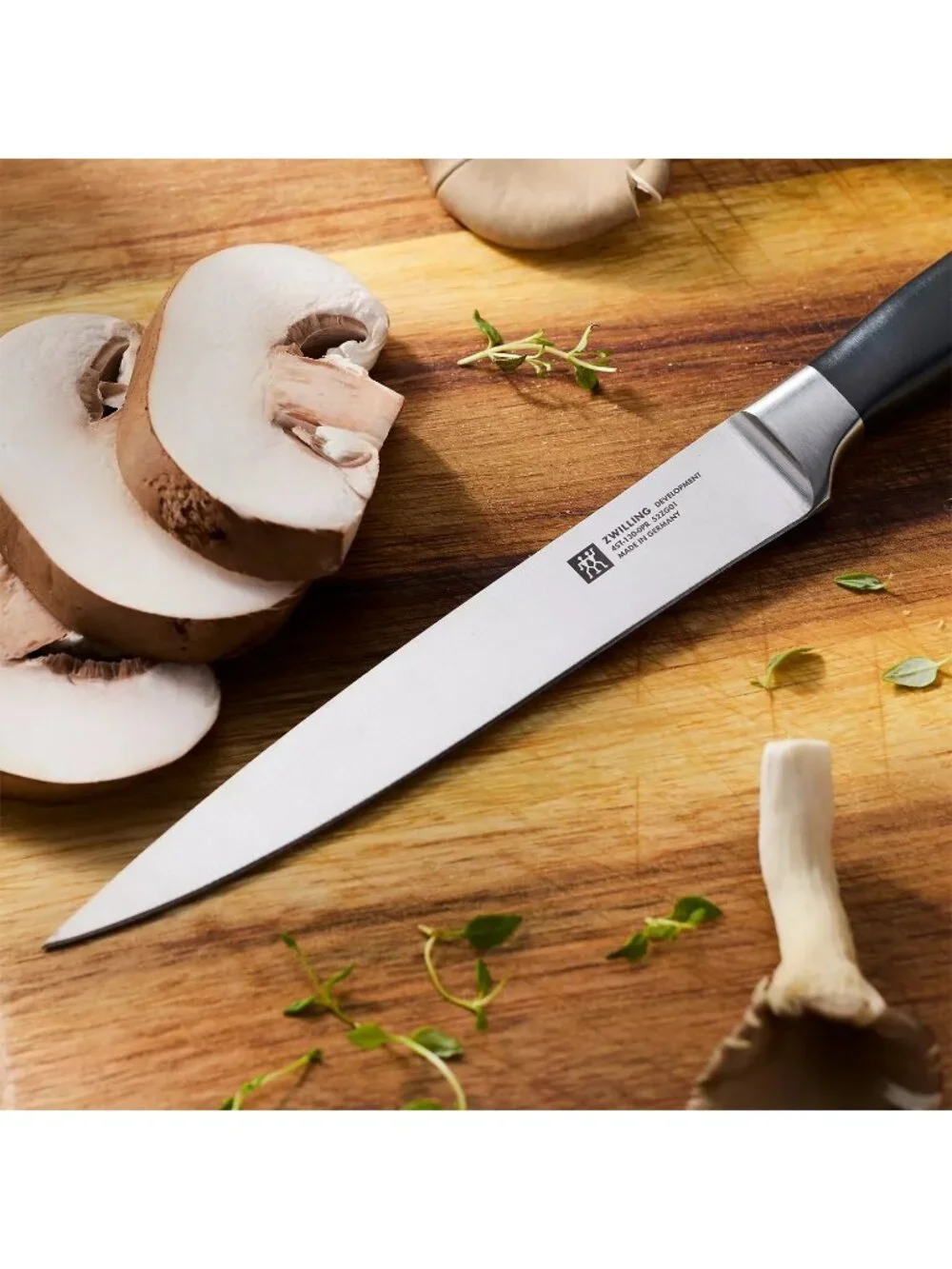 NWB ZWILLING Four Star 5-inch Utility Knife Black